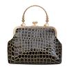 Bag Women's niche texture handbag 2024 new fashion clip bag crocodile pattern chain shoulder messenger bag
