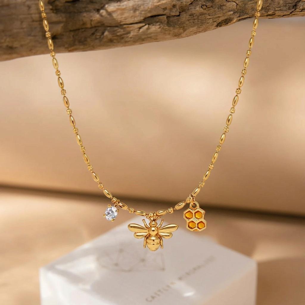 Butterfly Dragonfly Sunflower Zircon Bee Flower Pendant Gold Color Retaining Multi-Pendant Necklace