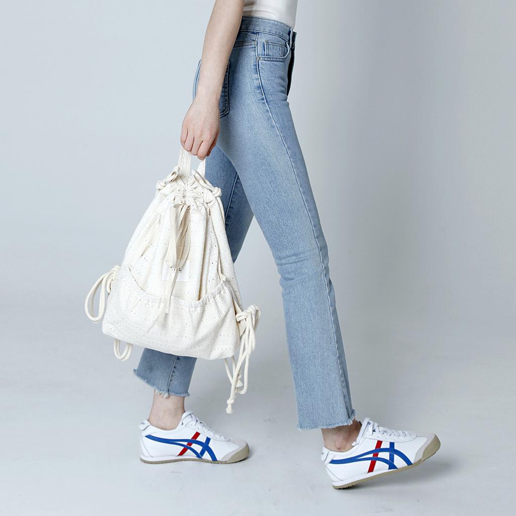 Atil Studio Flower Lace Whisper String Backpack _ [Beige]