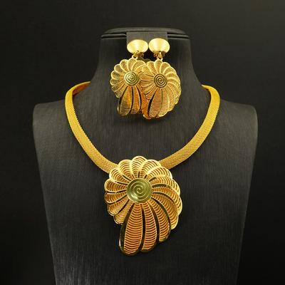 Exaggerated Gold Plated Flower Necklace Earrings Two-piece Jewelry Set Wedding Party Accessories