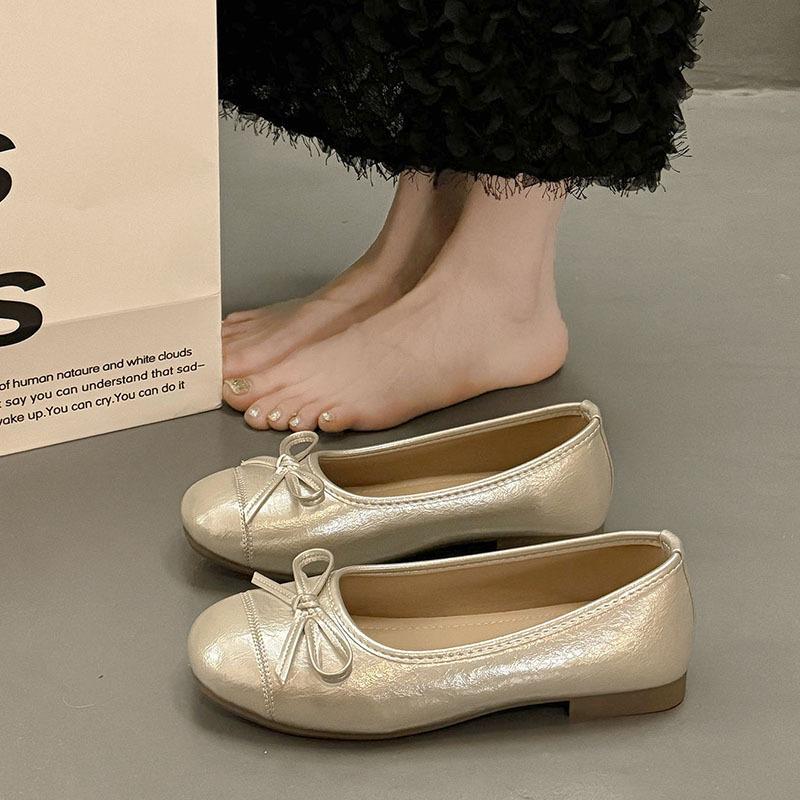 Temperament flat-soled evening shoes French small red single shoes women's shoes 2025 spring and autumn soft-soled silver ballet shoes