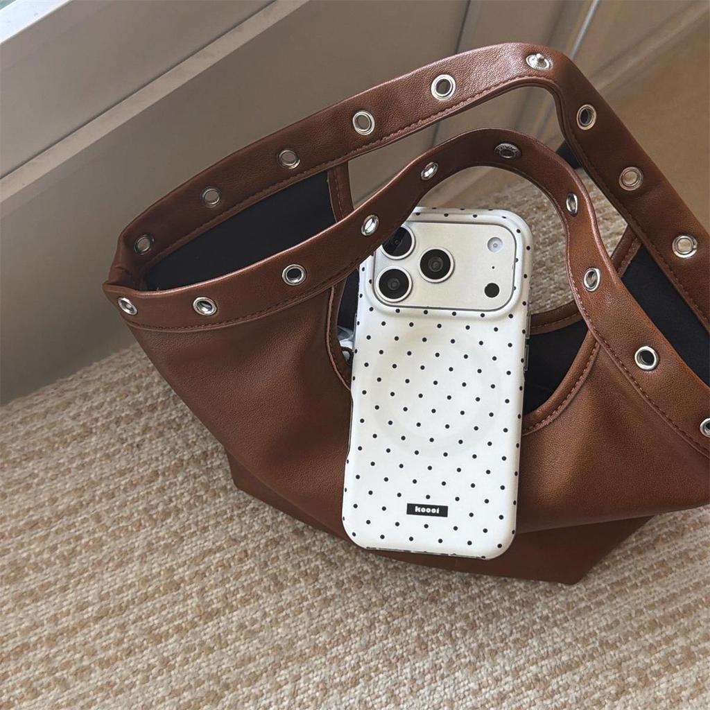 Magnetic Powder Blue & White Polka Dot iPhone 14/13 Compatible ProMax Case with Round Edges