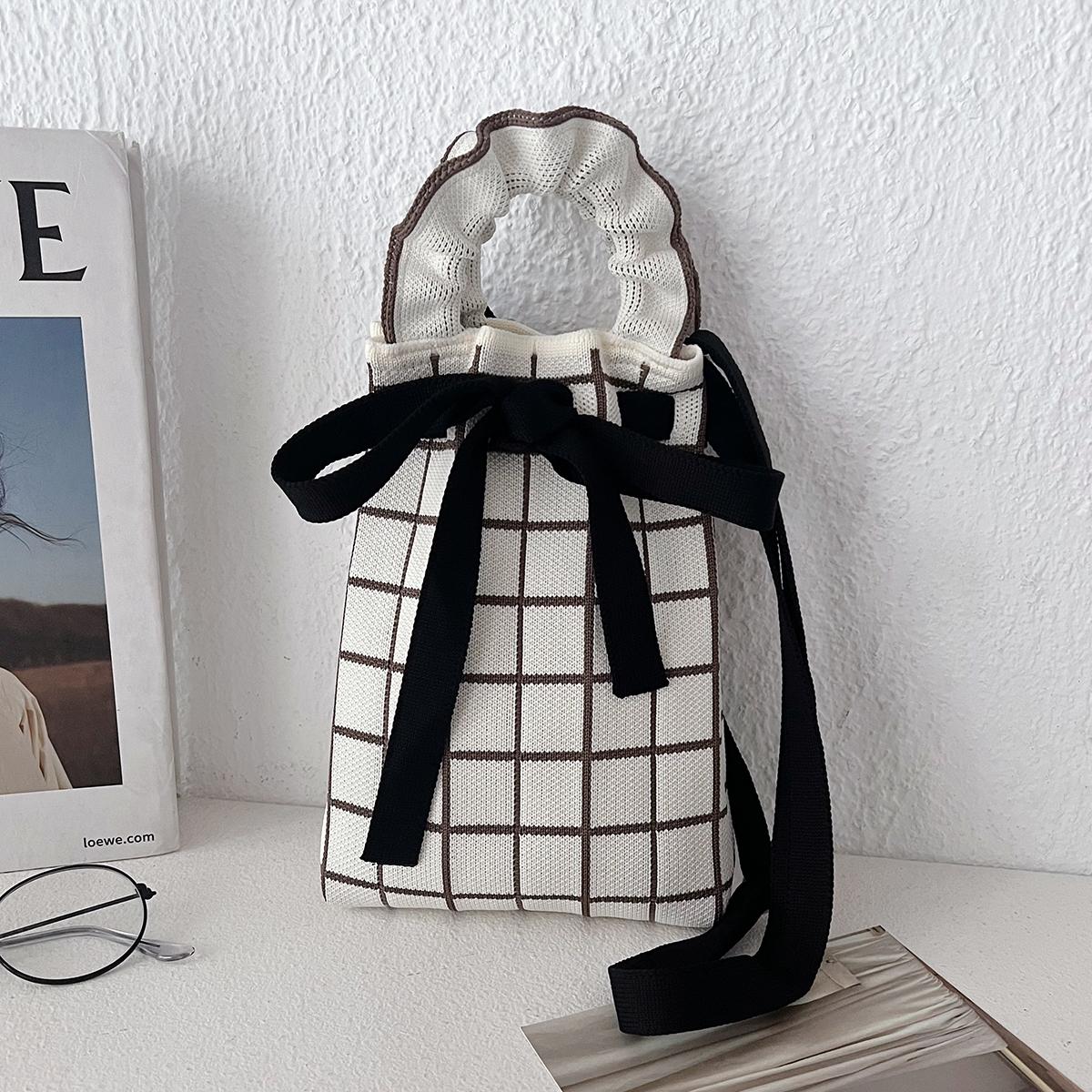 

Нишевый дизайн Милый мультяшный вязаный мешок на кулиске Универсальная маленькая портативная сумка-мессенджер для通勤