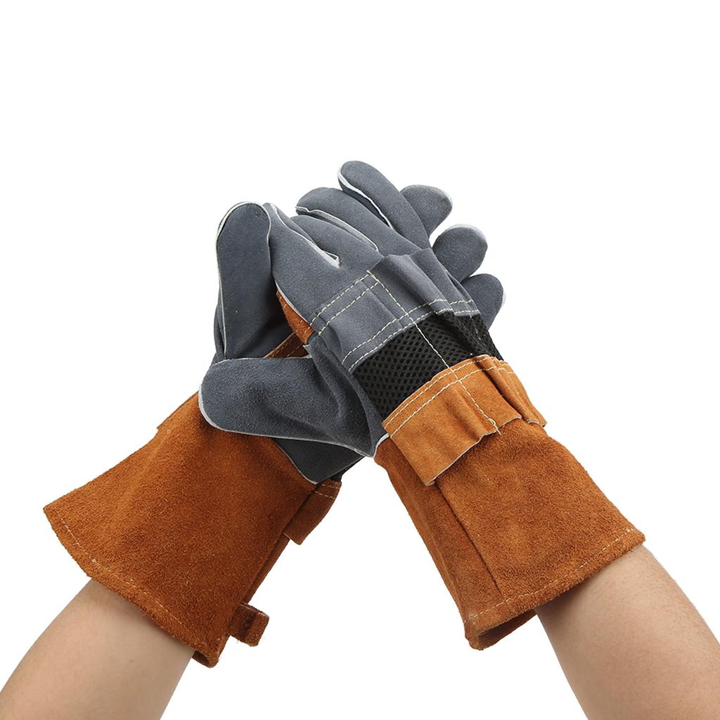1 Pair of Heat Resistant Gloves  proof Flame Retardant Non Scalding Leather for BBQ Grill
