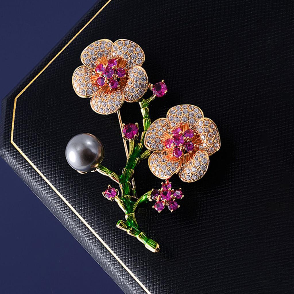 Elegant Peach Blossom Brooch, High-end Women's Exquisite Pearl Brooch, Niche Design Sense Flower Pin