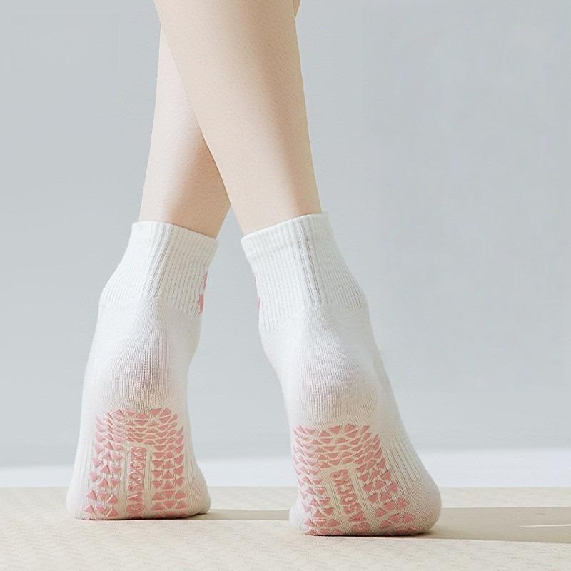 Womens Professional Pilates Yoga Socks Non Slip Dot Grip Ankle Socks For Indoor Exercise Running Jumping Rope Fitness
