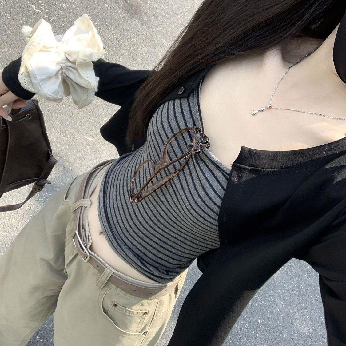 

Korean Sweet & Spicy Striped Long-Sleeve Layering Top for Women - Early Autumn Design S 90 lbs