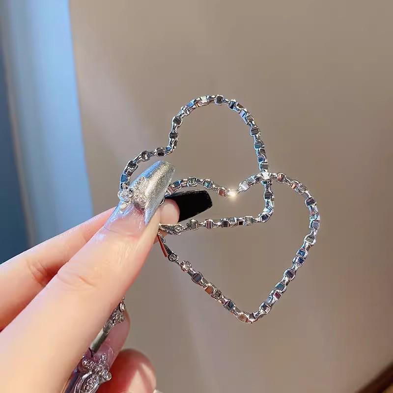 2024 Minimalist Irregular Heart Silver Stud Earrings for Women