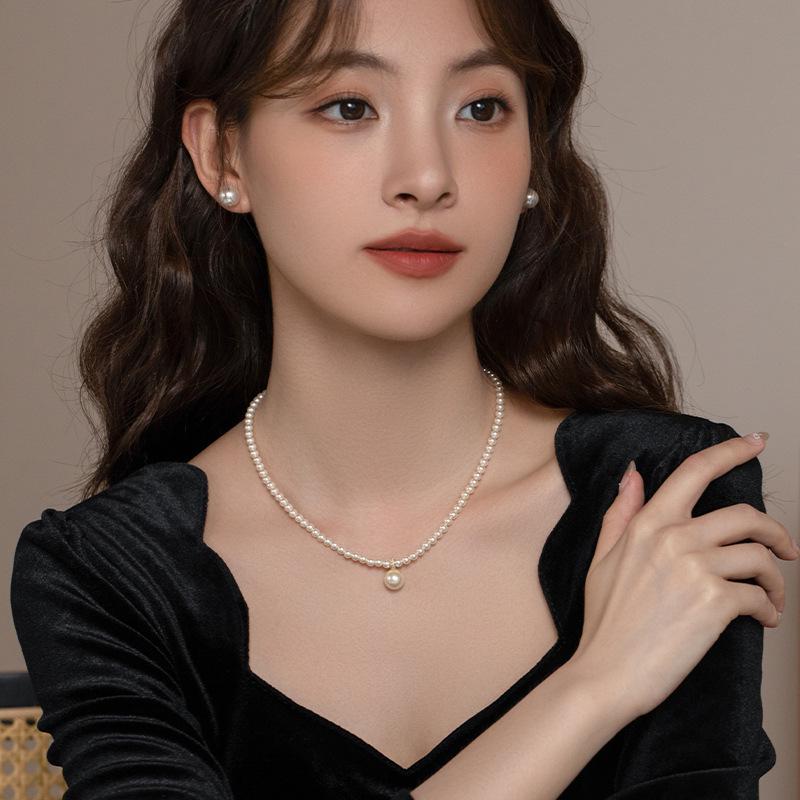 Women's Luxury French Hepburn Micro-Paved Diamond Pearl Choker Necklace