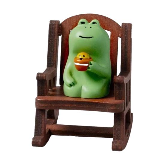 Mini Frog Figurine Resin Frog Sculpture with Rocking Chair Small Healing Frog Ornament for Car Interior Home Office Desktop