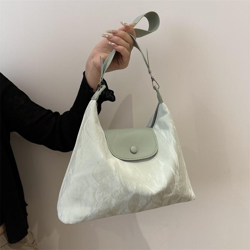 Simple tote bag women's new texture casual large capacity solid color shoulder bag commuter messenger