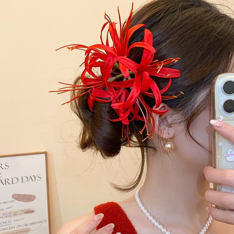 Super Delikat Blomst Hårklemme Sjøside Atmosfære Klemme Foto Hårtilbehør Andenebbklemme Lilje Hårnåler Sideklemmer