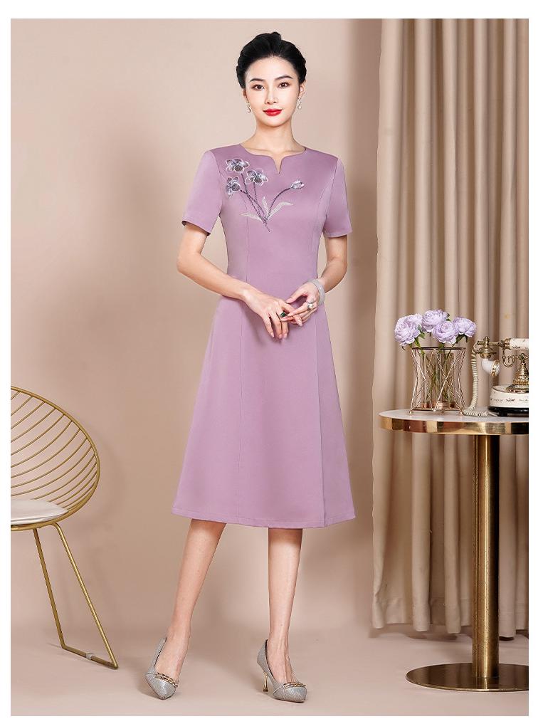 Elegante Vestido Qipao de Otoño 2023 para Madres Jóvenes - Atuendo Formal para Banquete de Boda de suegra
