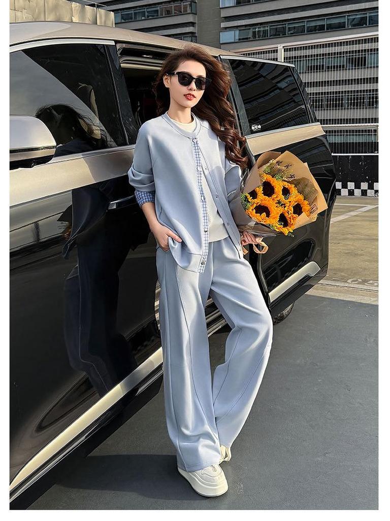 Stylish Women's Spring/Autumn 2025 Casual Sportswear: Chic Loose-Fit, Age-Reducing Two-Piece Set