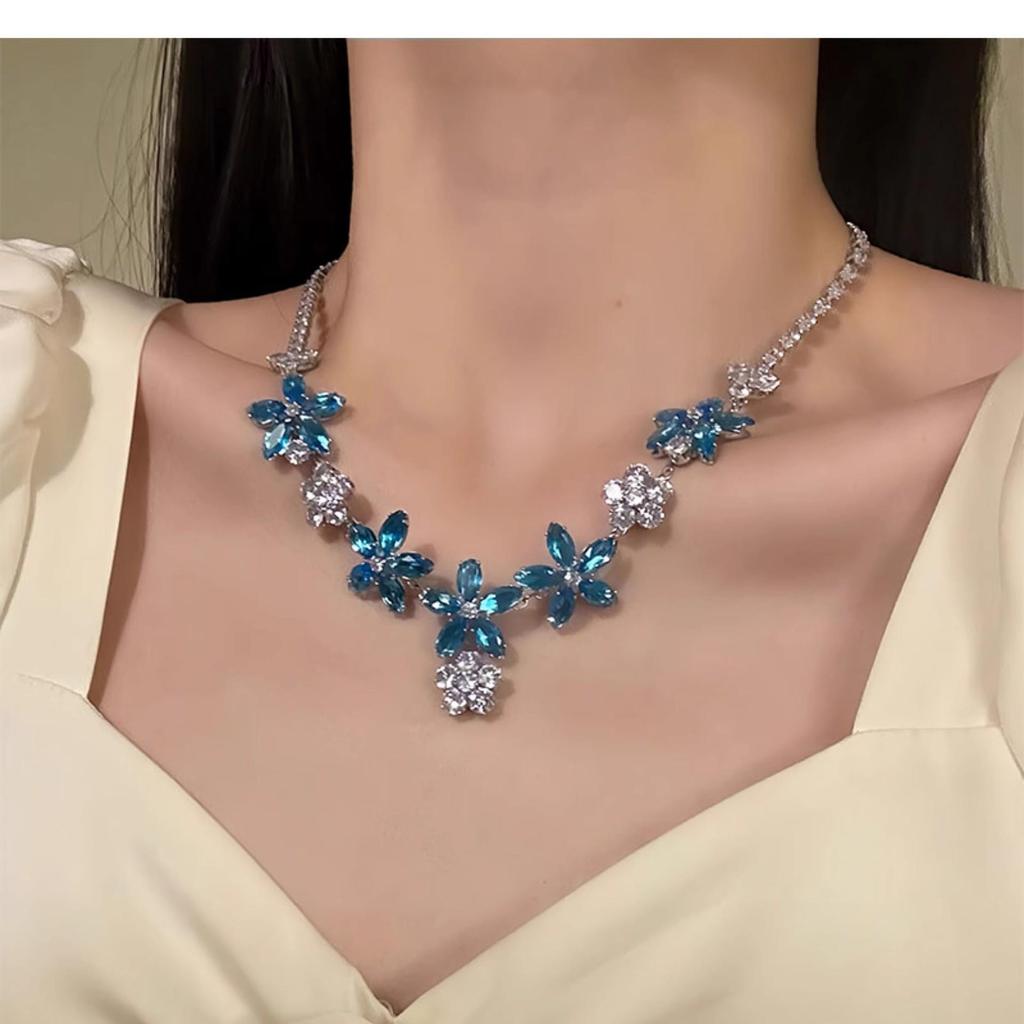Luxury Rainbow Zircon Clavicle Necklace - Candy-Colored Crystal Heart Design