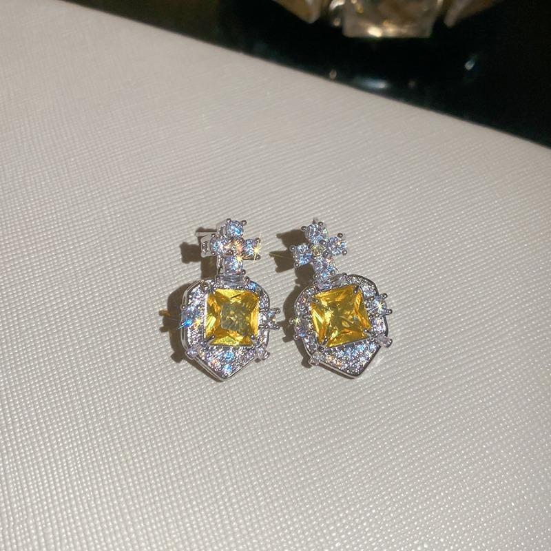 Sparkling zircon square bracelet necklace stud earrings set light luxury high-end exquisite dress banquet temperament jewelry women