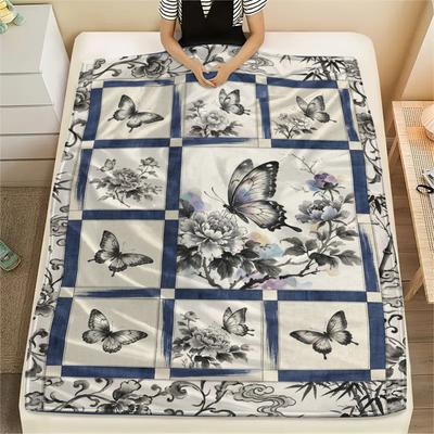 Butterfly Decoration Print Flannel Blanket, High Quality Comfortable for All Seasons, Home Decor, Warmth and Comfort, Perfect for Christmas Gifts23