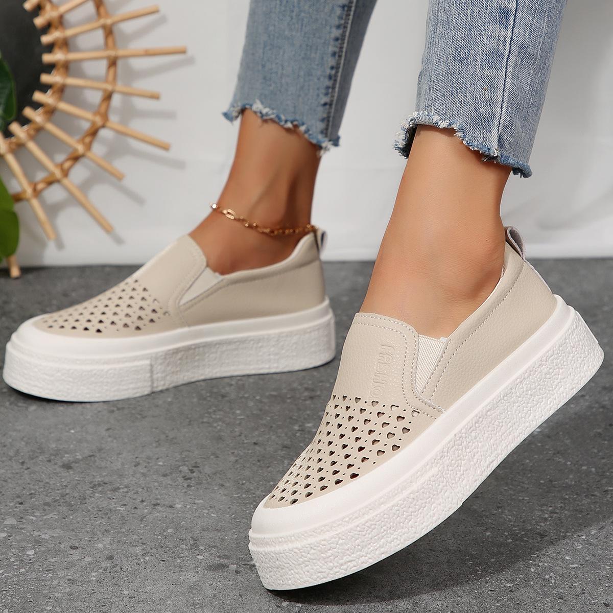 Европейская и американская внешняя торговля 2024 года новые весенние и осенние туфли с круглым носком дышащие толстые полые нескользящие низкие повседневные одинарные туфли для женщин 36 слоновая кость 3589₽