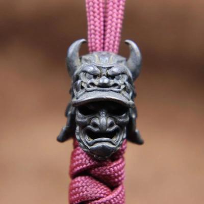 קסדה יפנית שחורה בצורת אף נשר לוחם קמיע חרוז Paracord שזור רצועה תלייה לשימוש חיצוני EDC חבל למטריה אביזר DIY