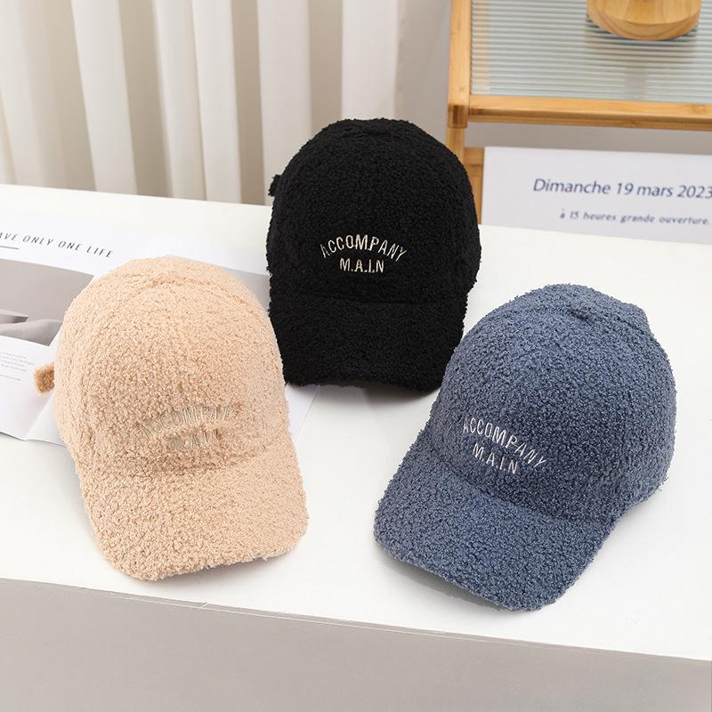 Women's Hats Thickened Warm Baseball Caps Korean Style Imitation Lamb Velvet Showing Their Faces Small and Versatile Baseball Caps Students