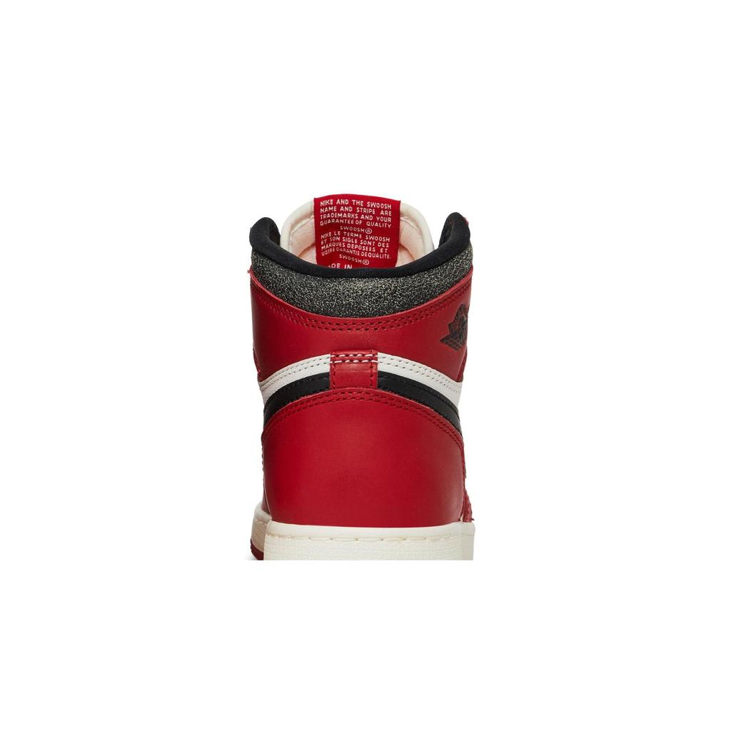 Air Jordan 1 Retro High OG Grade School 'Chicago Lost Found' (Unisex) Varsity Red / Black / Sail / Muslin Kids' Basketball Shoes FD1437 612