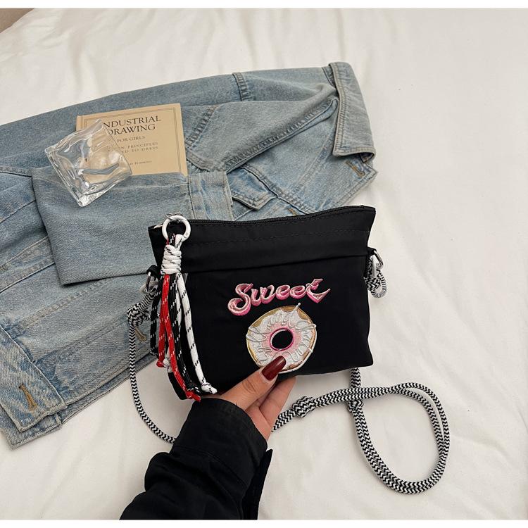 

Embroidery Donut Portable Nylon Bag Women s Casual Going Out Commuter Bag Versatile Shoulder Bag чорний