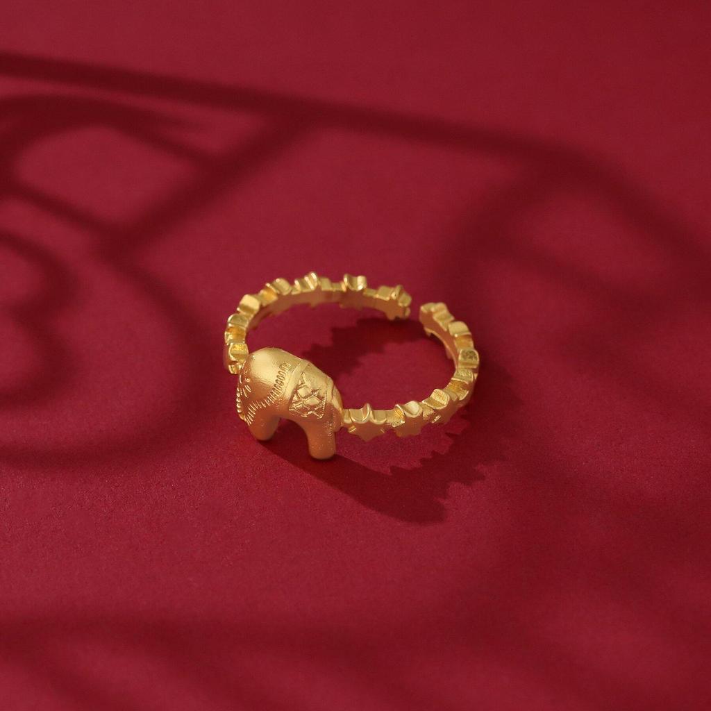 Little Elephant Star Ring: Women's Retro Design, Luxurious & Versatile Gift for Best Friends