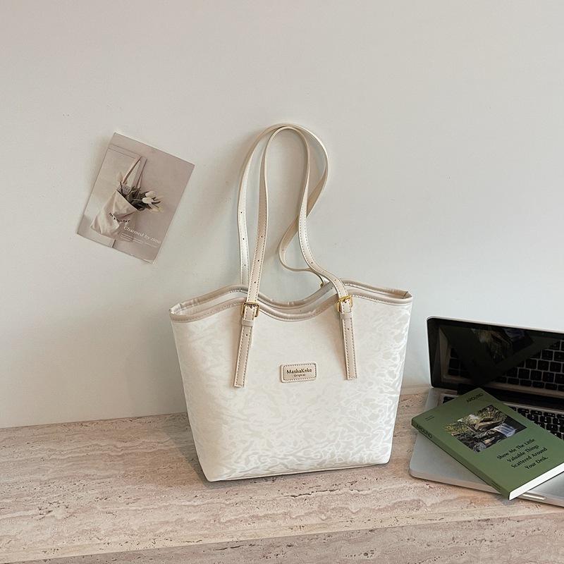 New Summer Women'S Large-Capacity Bags, Popular Fashion Niche Shoulder Bags, Commuter Messenger Tote Bags
