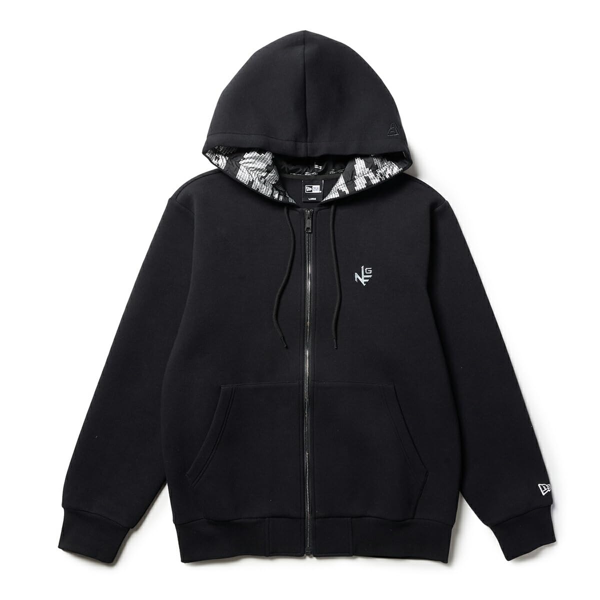 

Куртка для гольфа с капюшоном на молнии черного цвета M GF TECH SWEAT FZ NE CAMO HOODIE BLK [New Era]