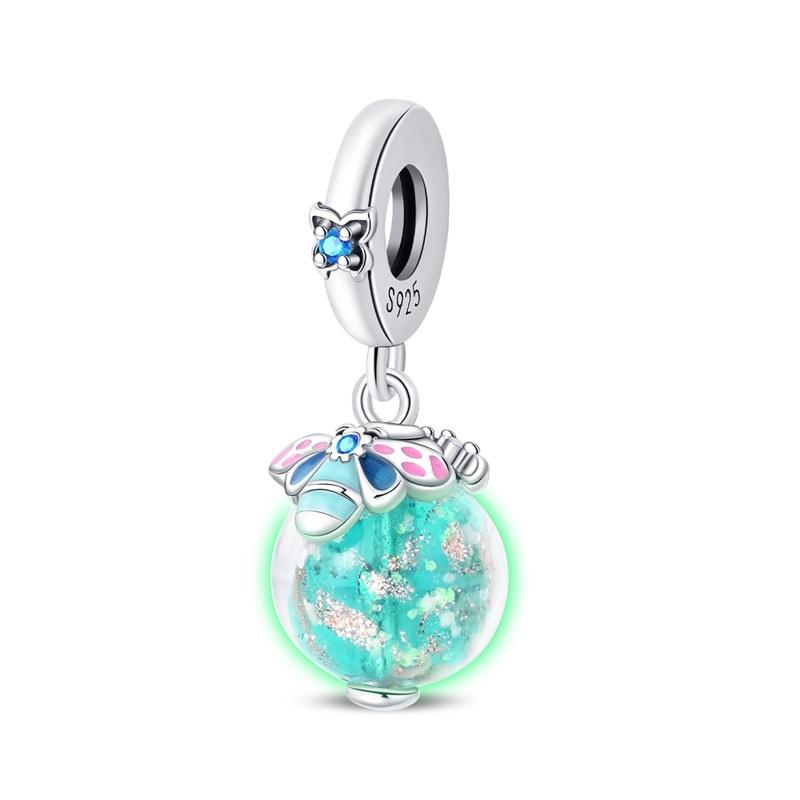 

Charm Genuine Copper Jungle Glowing Snowflake Pendants Bead Fits Bracelets DoItYourself Beautiful Gifts Women Delicate Jewellery Acc