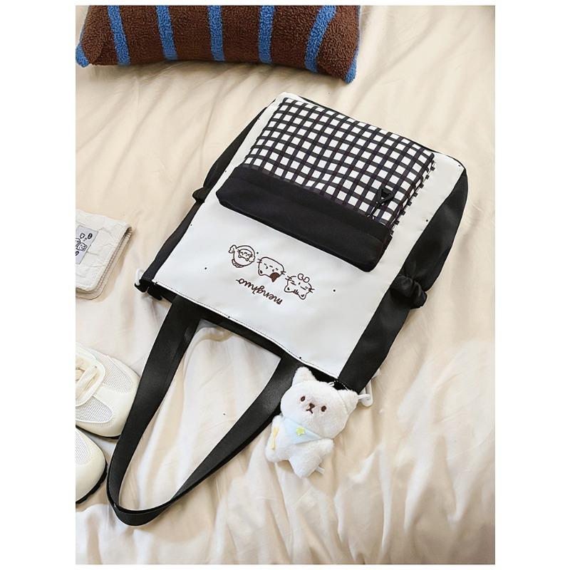 Lightweight and largecapacity backpack, new Japanese ins, highvalue, fresh and sweet plaid, junior high school schoolbag.