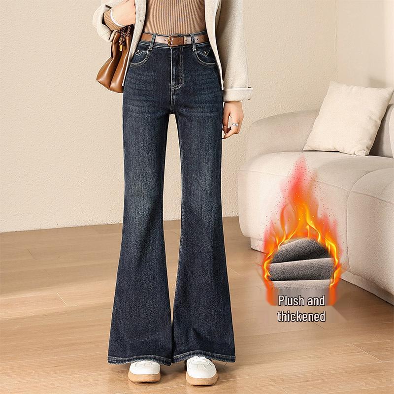 

2026 Autumn/Winter Women s High-Waisted Velvet Micro-Flare Jeans: Elegant, Slimming, and Cozy Denim. 30