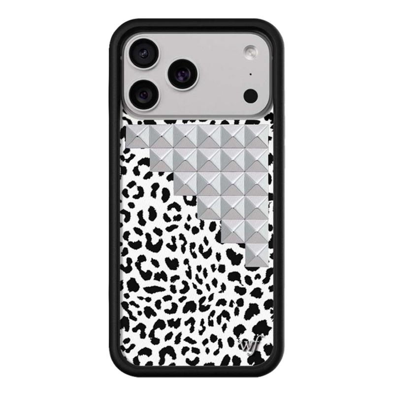 New Wildflower 3D Silver Solid Rivet Leopard Phone Case For iPhone 15 13 12 14 17 16 Pro Max Plus Fashion Flower Rivet Wf Cover