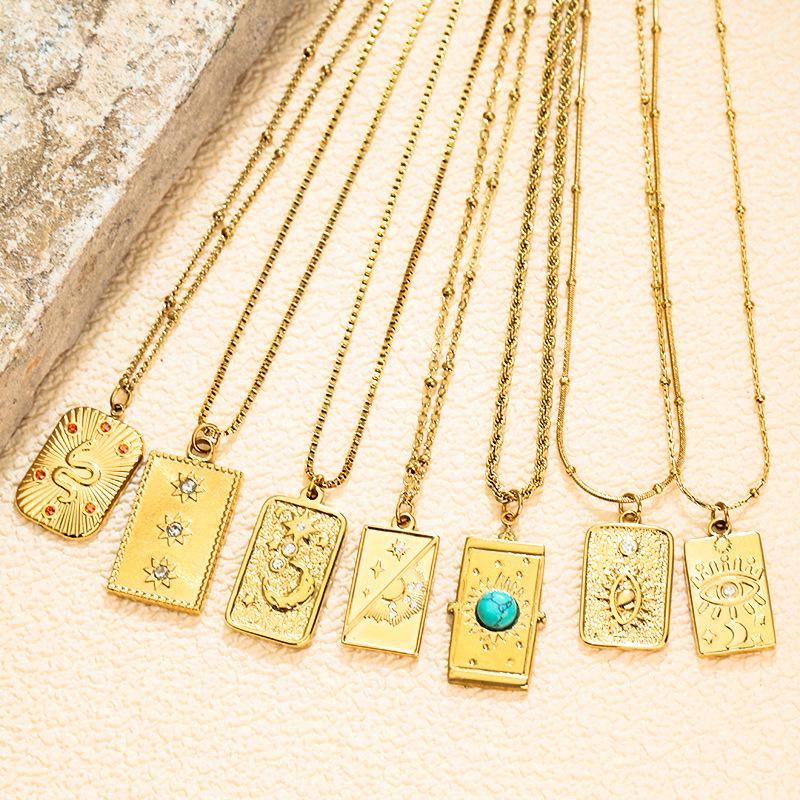 Europäischer und Amerikanischer Stil 3D Tarotkarten Anhänger Halskette mit Mikroeingefassten Diamanten