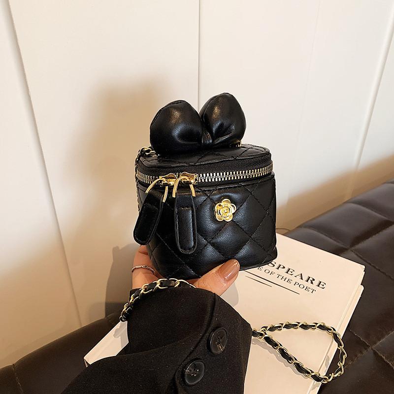 Chic Elegant And Girls Mini Handbag Featuring A Fashionable Bow And Chain Strap