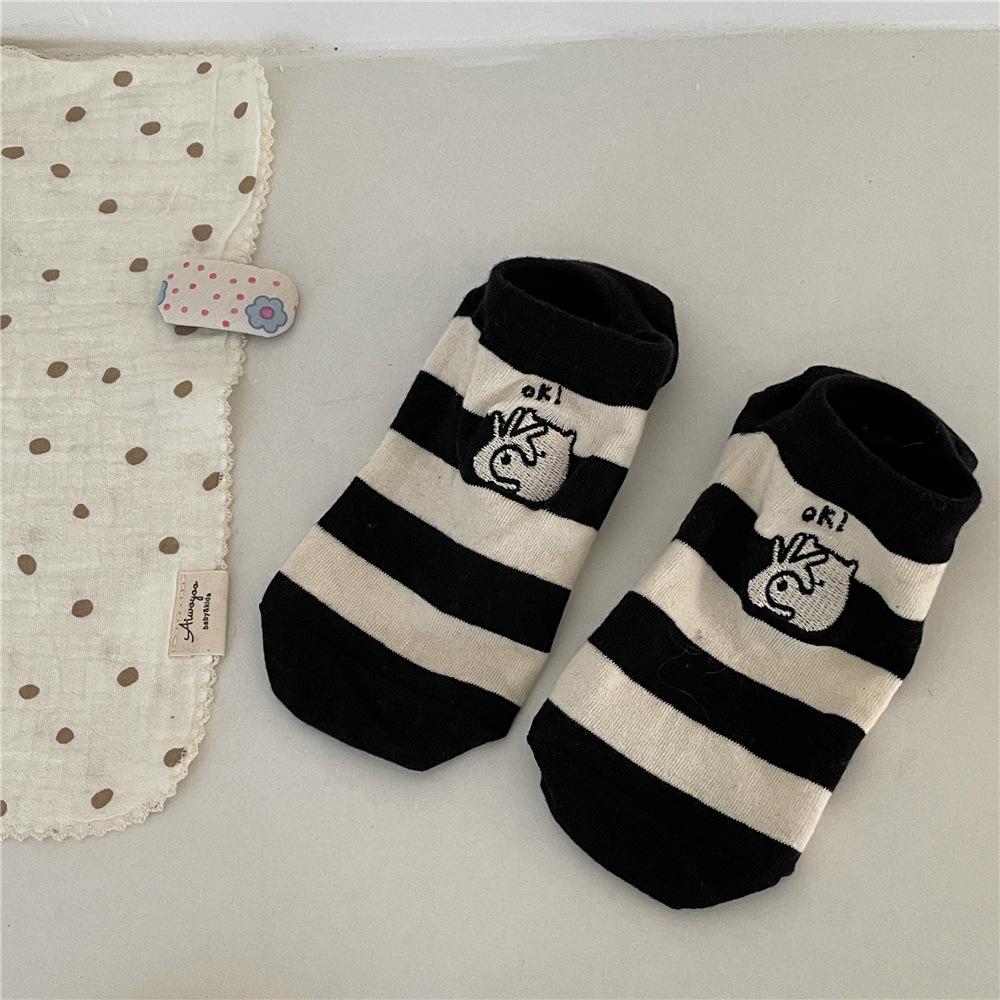 Ladies Summer Preppy Casual Puppy Embroidered Breathable Short Boat Socks