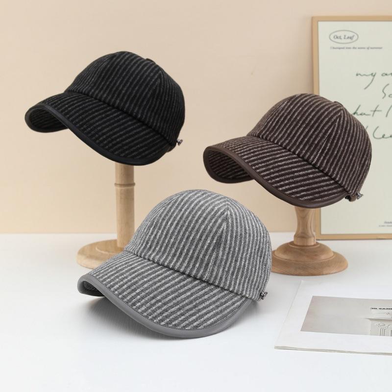 Manufacturer autumn and winter retro striped cap women's color matching hemming to show the face small casual hat spot