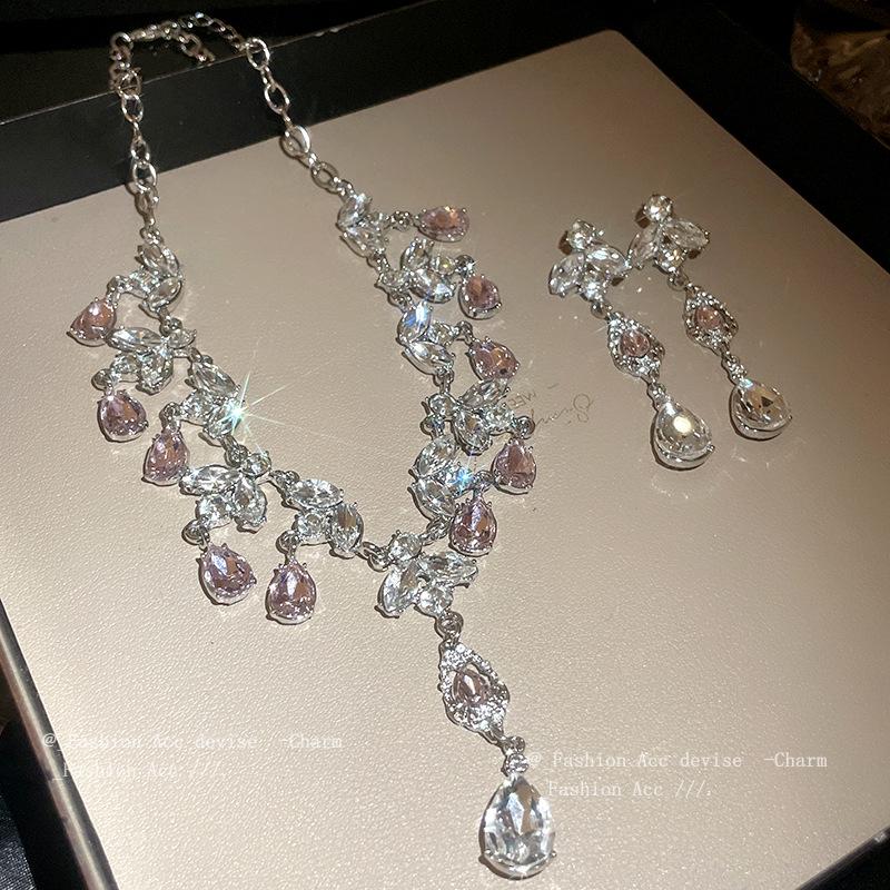 Rhinestone Leaf Water Drop Tassel Necklace - Elegant High-End Clavicle Chain for Women