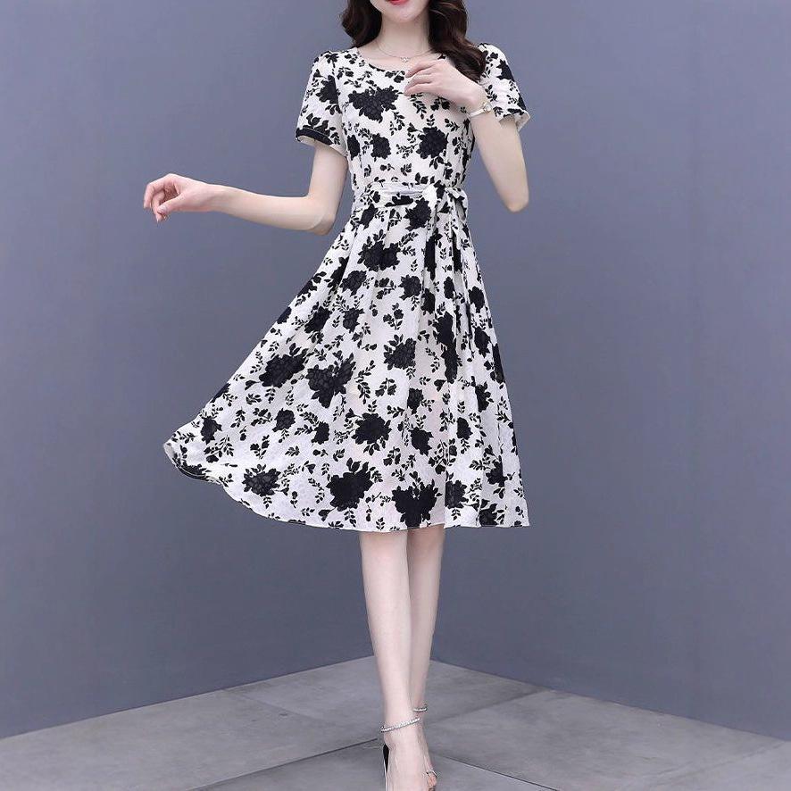 Summer elegant peach heart collar printed strap dress women's high waist middle-aged mother outfit temperament A-shaped medium skirt
