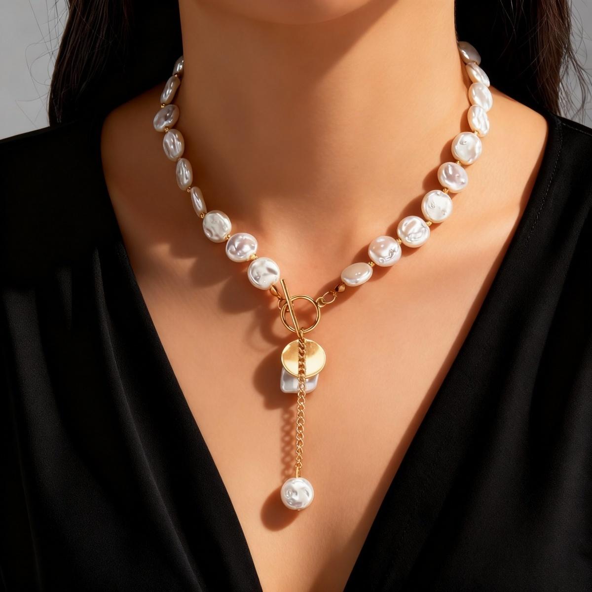 Minimalist Fashion Baroque Imitation Pearl Tassel Pendant Necklace For Women Men Elegant Irregular Pearl Beads Choker Zircon
