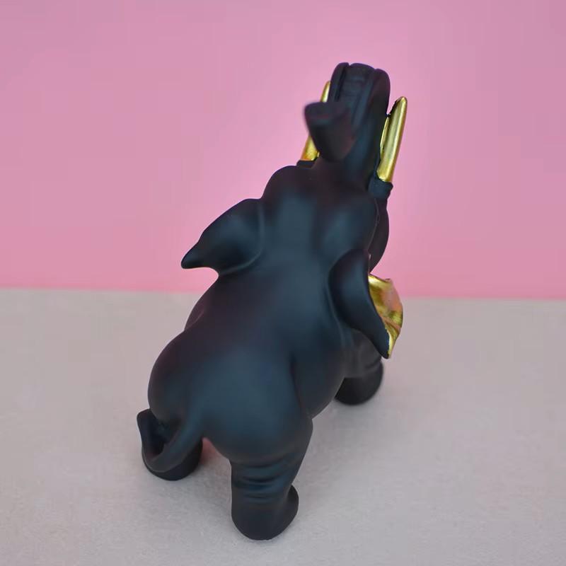 1 Piece of Black Gold Lucky Elephant Statue Ornament, Accessible Luxury Art Style, Living Room Desktop Decoration, Home Soft Decoration Display Good
