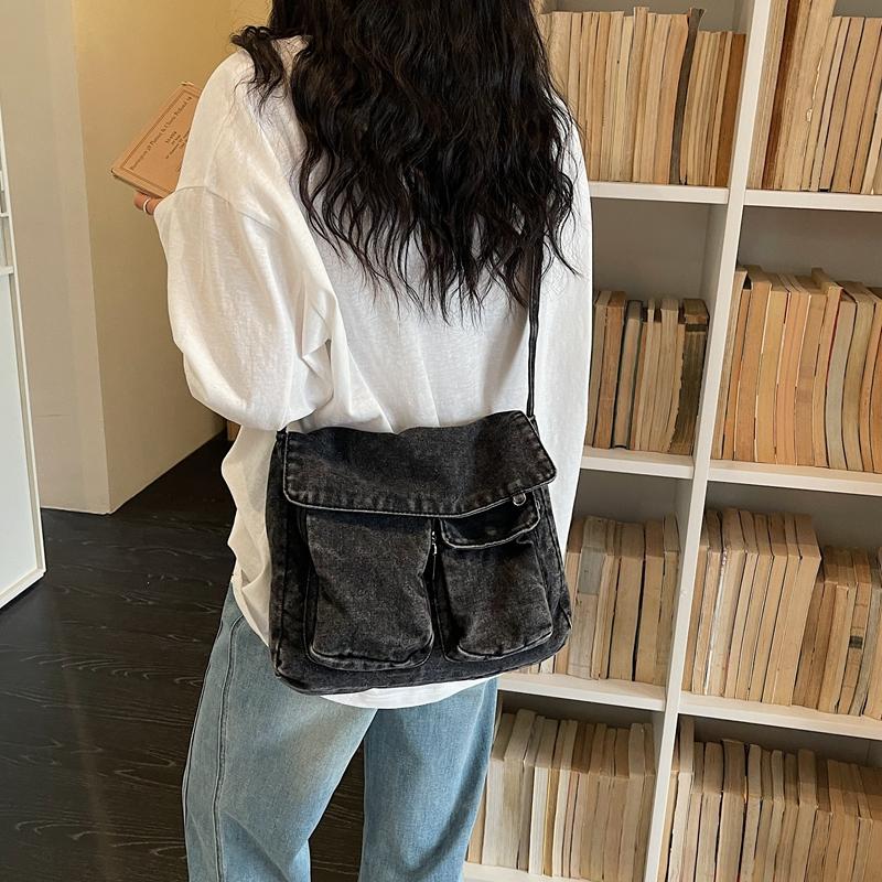 Multi-Pocket Denim Bag Large Capacity Retro Commuter Shoulder Bag
