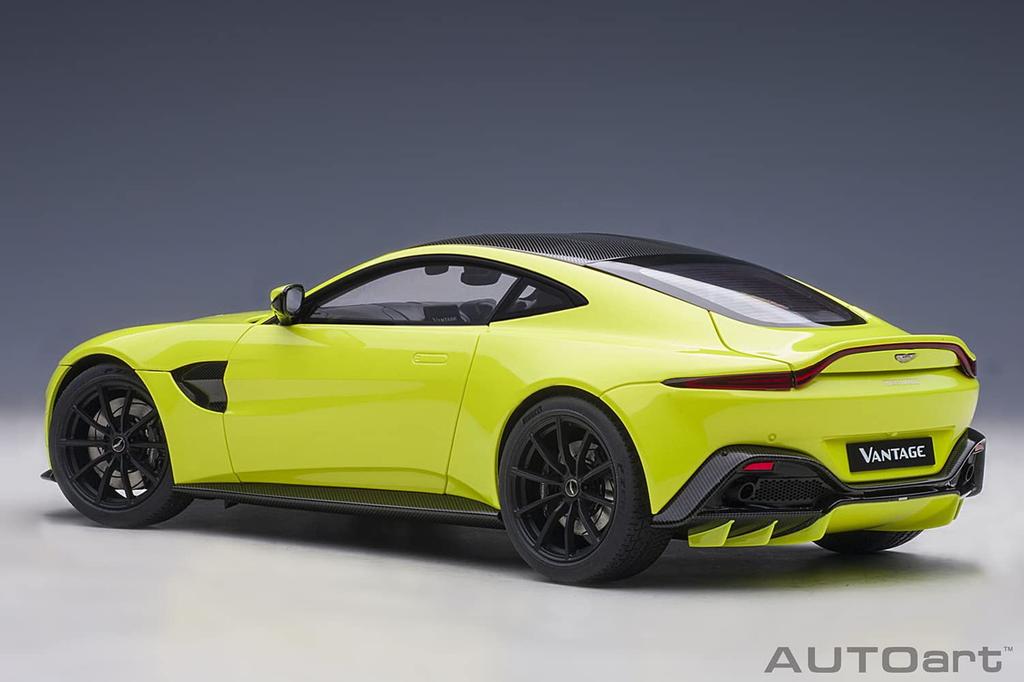 AUTOart Aston Martin Vantage 2019 Metallic Lime Black Roof Finished Model 70279 1/18 Green/Carbon