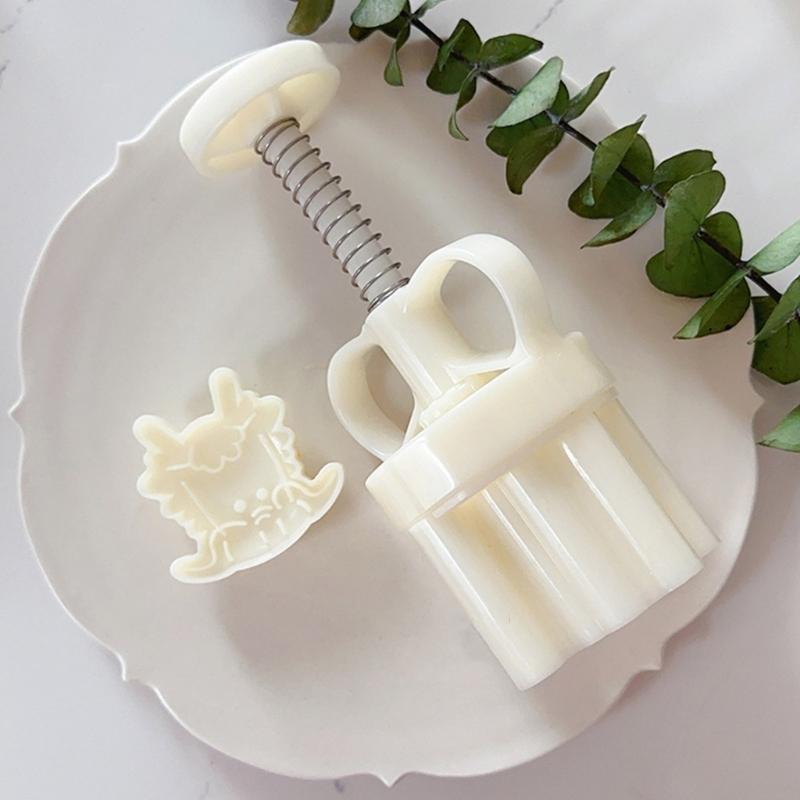 Dragon Head Chinese Cake Stamp Traditional Chinese Cake Mold with Cute Pattern for Festive Celebraation