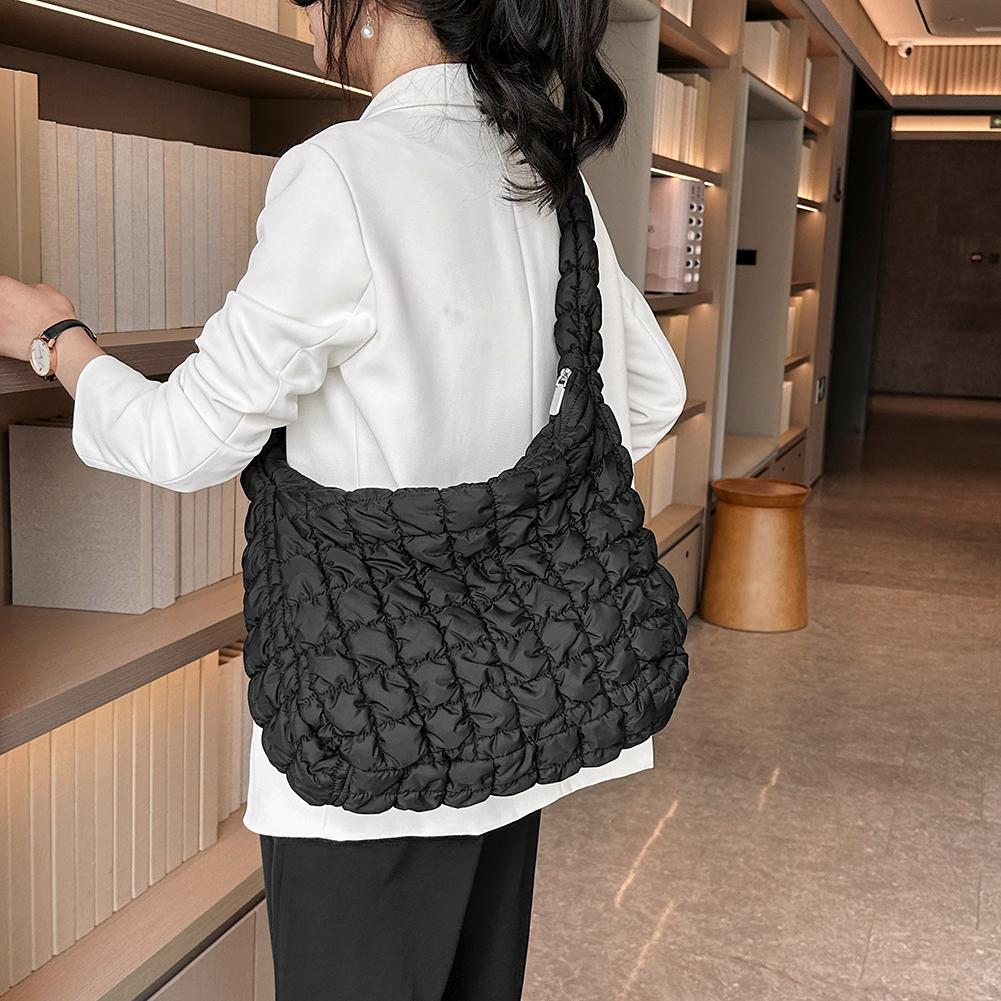 Lattice Pattern Messenger Bag Large Capacity Female Hand Bag Casual Fashion Simple Nylon Quilted Elegant for Weekend Vacation