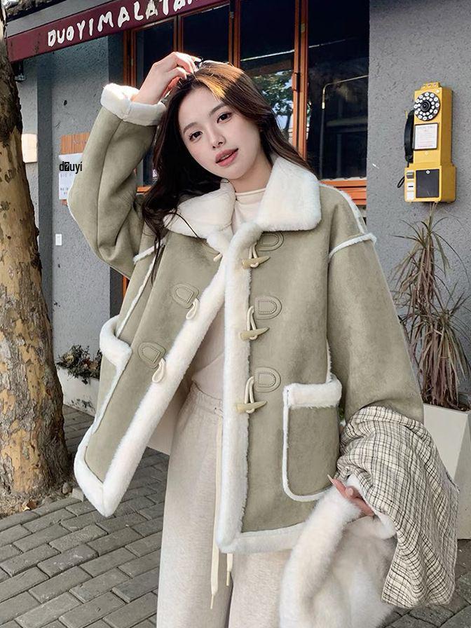 Women's 2024 Winter Warm Sheepskin Suede Fleece Coat with Buckle Details