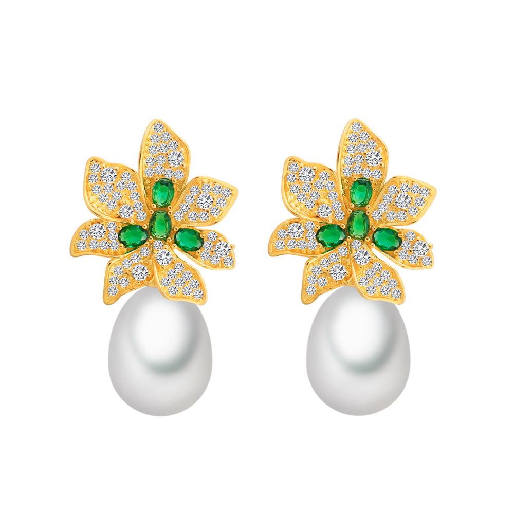 

Французские элегантные серьги с цирконами в виде цветов и жемчугом - изысканный нишевый стиль
