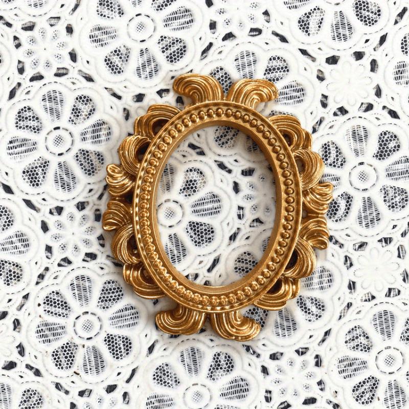 European Victorian Style Retro Resin Mini Angel Oval Small Photo Frame Accessory Positioning Frame Earring Necklace
