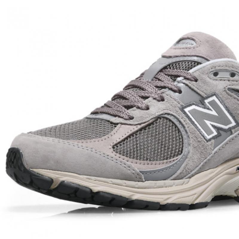 New Balance Sneakers Unisex 2002 Model Options