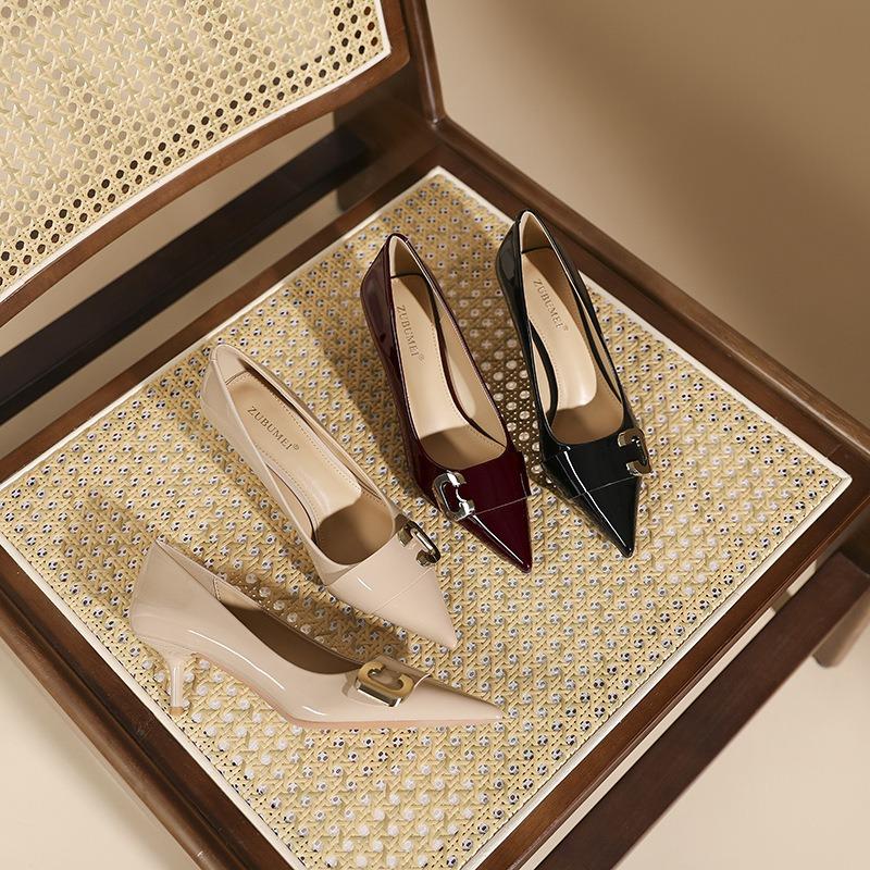 8-5 Sexy one-word metal buckle single shoes, autumn new pointed thin heels, not tired high heels